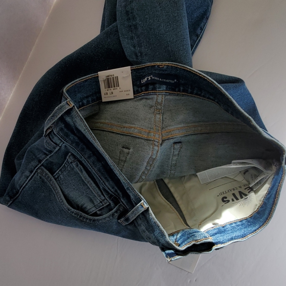 Levi's Sliver high shinny 100% Original's - Picture 3 of 5